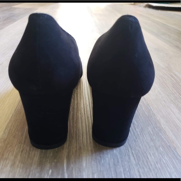 STUART WEITZMAN SUEDE BUCKLE SHOES - Picture 6 of 14